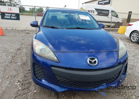 2013 Mazda Mazda3 I Touring z USA, uszkodzony, nr VIN JM1BL1V74D1767295